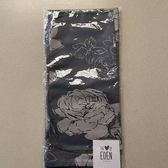 Eden In Love Kitchen Towel Set (NEW) - Picture 9 of 9